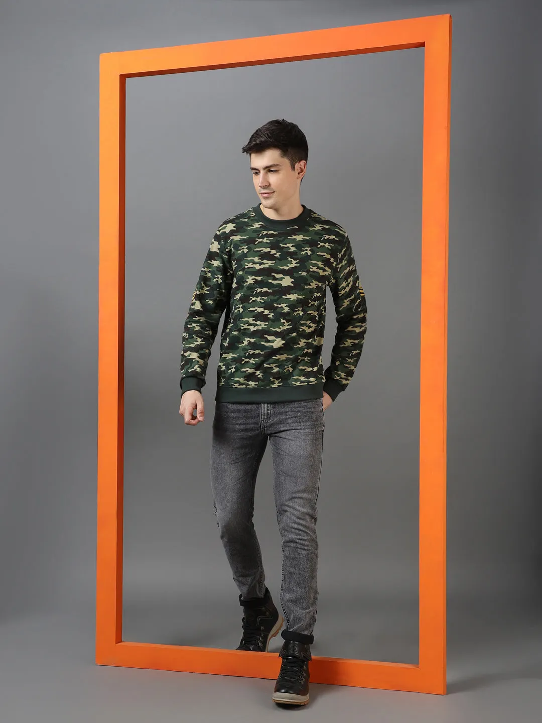 Men's Green Cotton Camouflage Printed Round Neck Sweatshirt