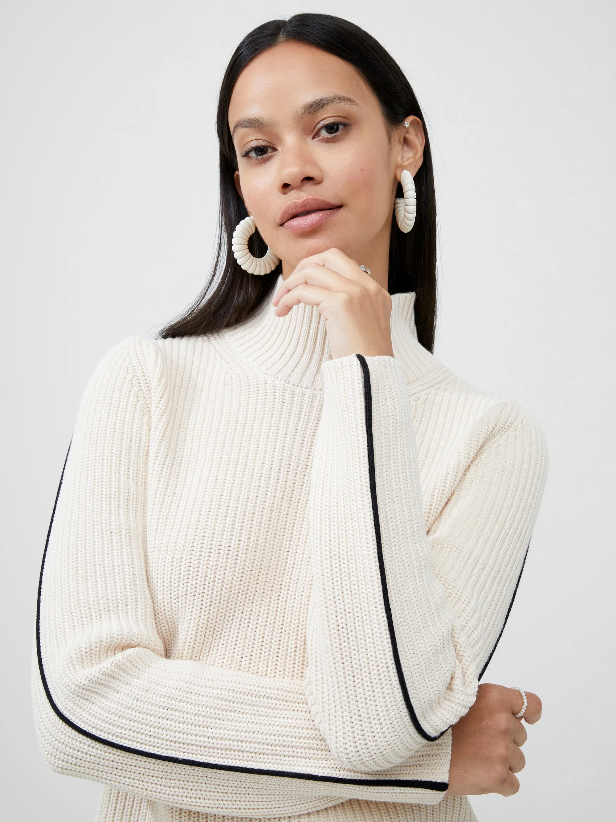 Mozart Turtleneck Contrast Sweater